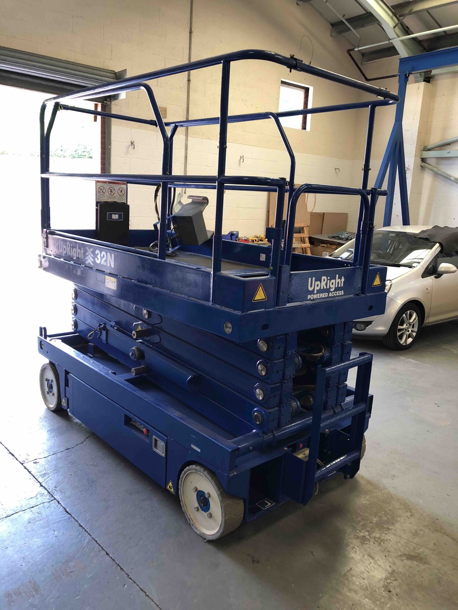 scissor lift rental services